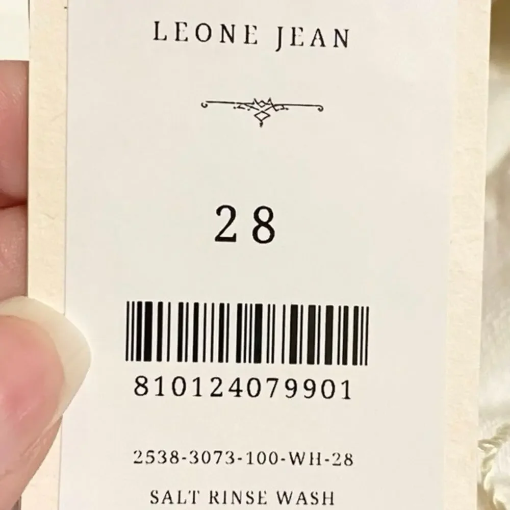 Doen Leone Jeans In Salt Rinse Wash 28 NWT